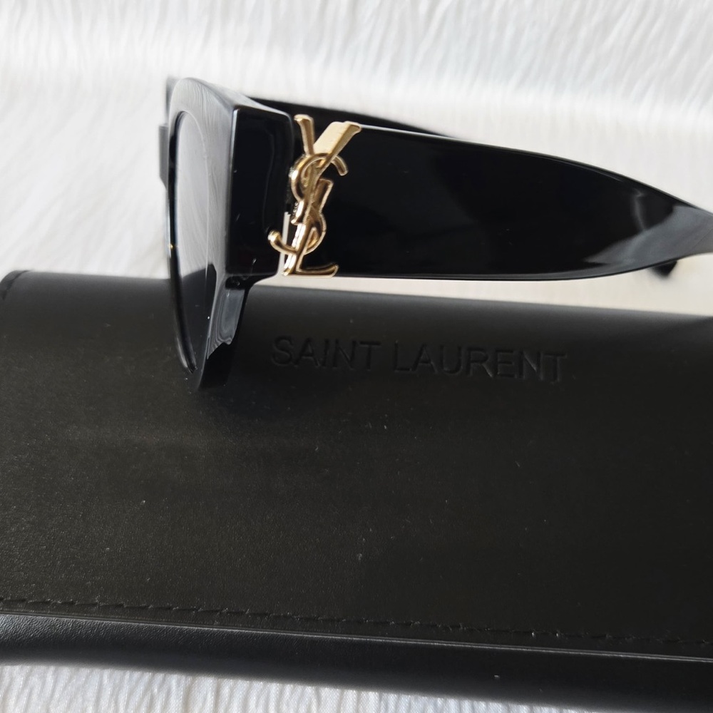 Yves Saint Laurent Black Sunglasses Gold logo - Picture 2 of 5